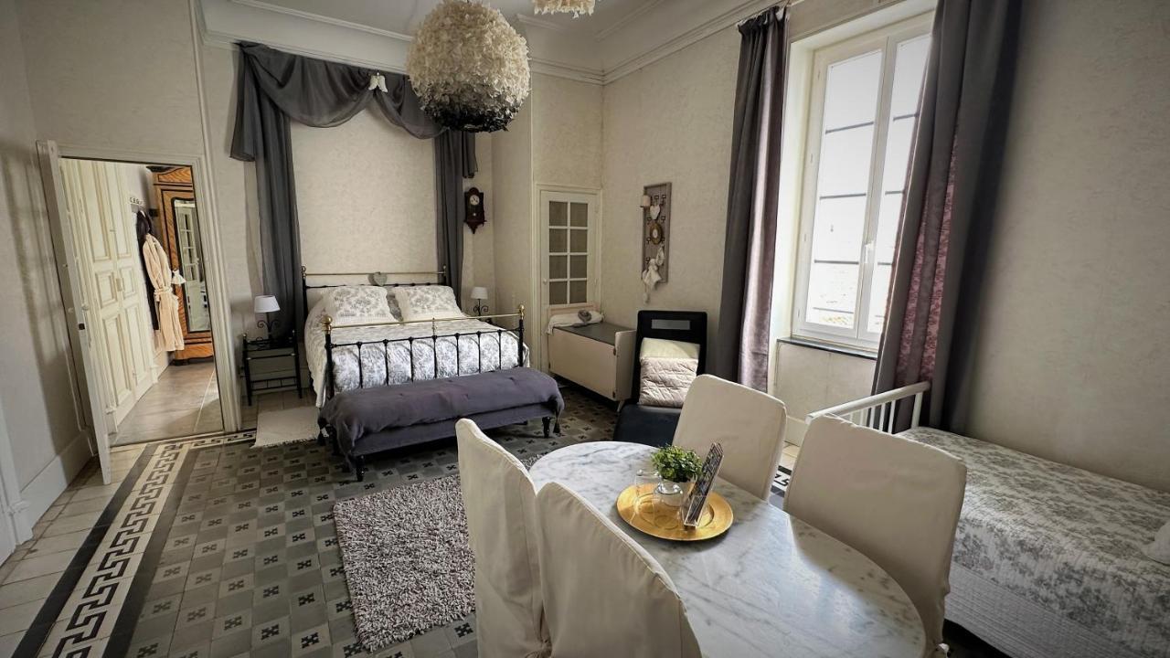 Le Neptune Le Somail Extérieur photo