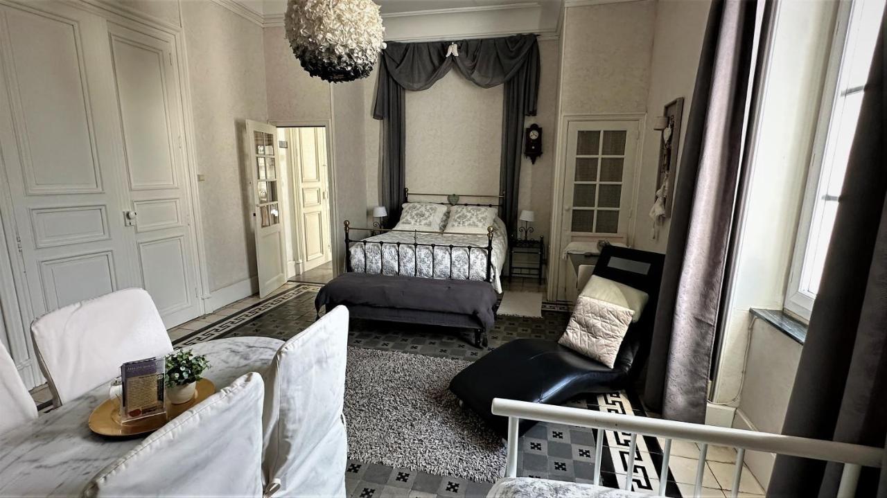 Le Neptune Le Somail Extérieur photo