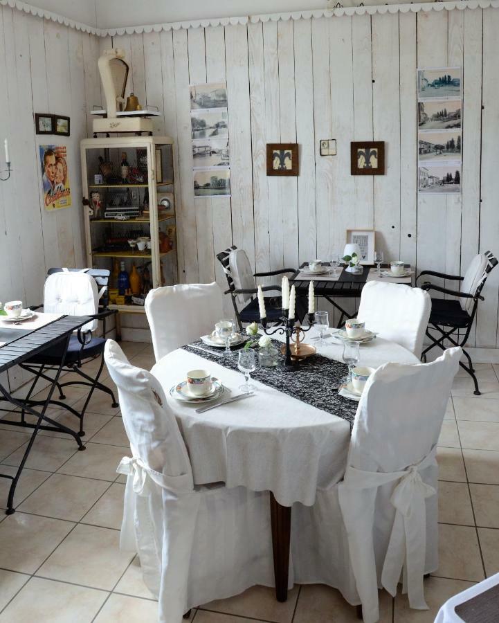 Le Neptune Le Somail Extérieur photo